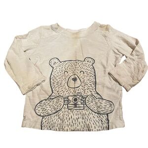 Bear long sleeve T-shirt.